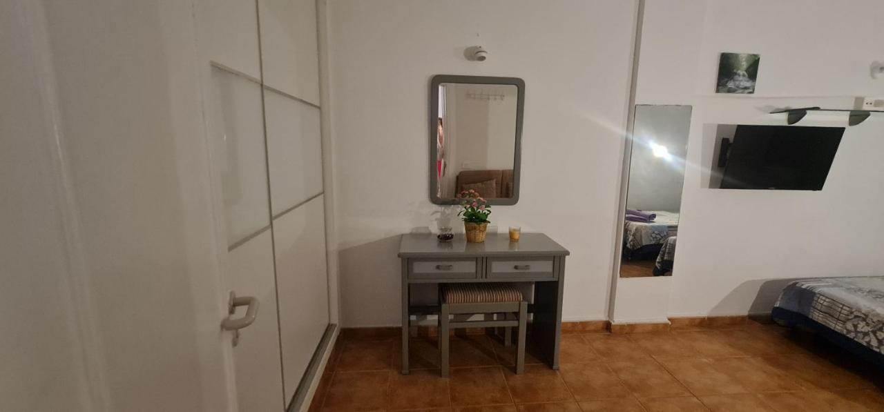 Vivienda Vacacional Marineda Sol Con Piscina El Medano Exteriör bild